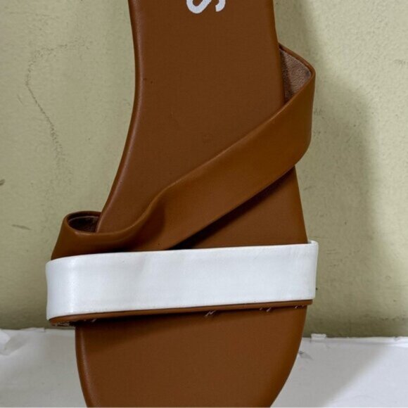 TKEES NEW Kat Strap Leather Sandals Flats Comfort Slides Mules Minimal Neutral 7 - Picture 9 of 13